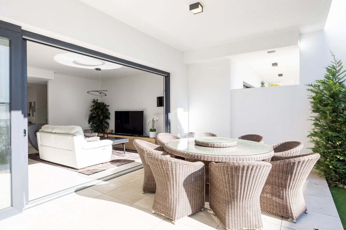 3 sypialnia Dom na sprzedaż w Bel-Air z basenem garażem - 899 000 € (Ref: 9818437)