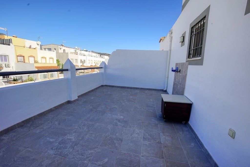 4 chambre Maison de Ville à vendre à Estepona - 768 000 € (Ref: 9818439)