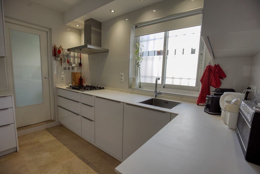 4 chambre Maison de Ville à vendre à Estepona - 768 000 € (Ref: 9818439)