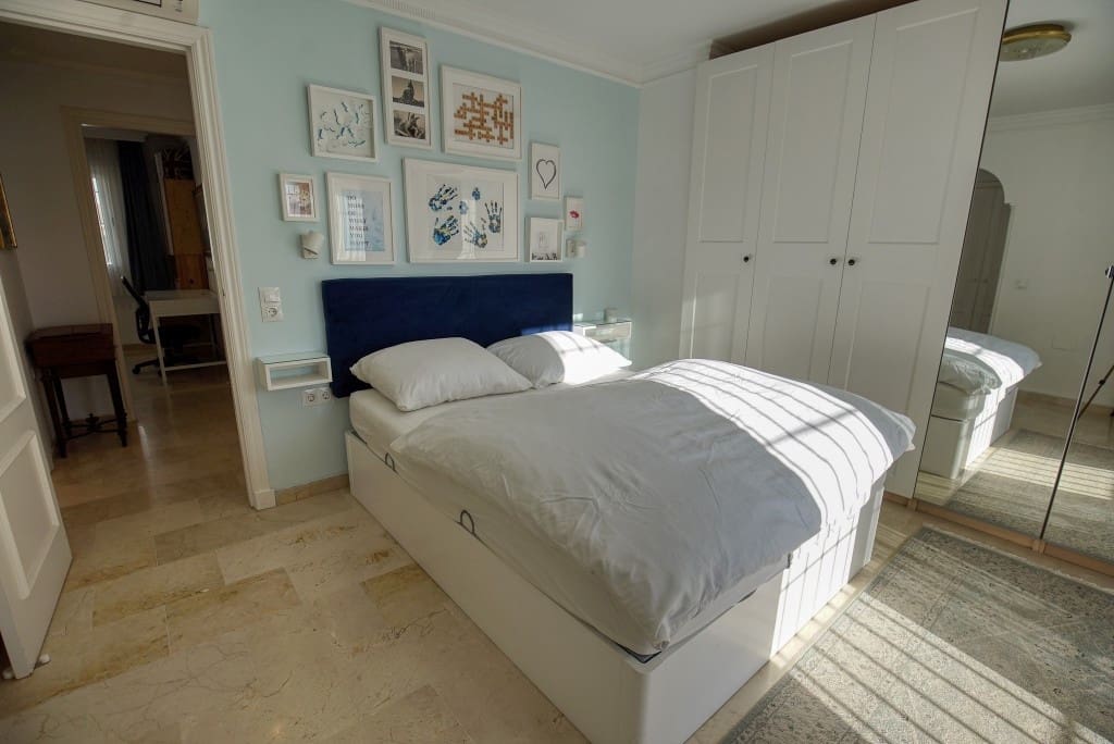 4 chambre Maison de Ville à vendre à Estepona - 768 000 € (Ref: 9818439)