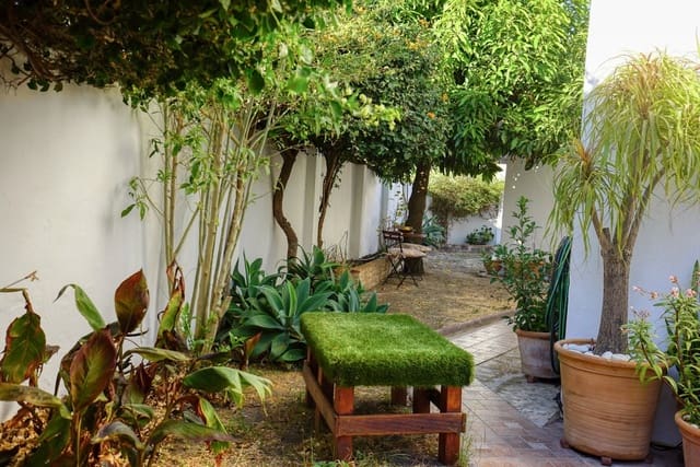 4 makuuhuone Omakotitalo myytävänä paikassa Estepona - 768 000 € (Ref: 9818439)