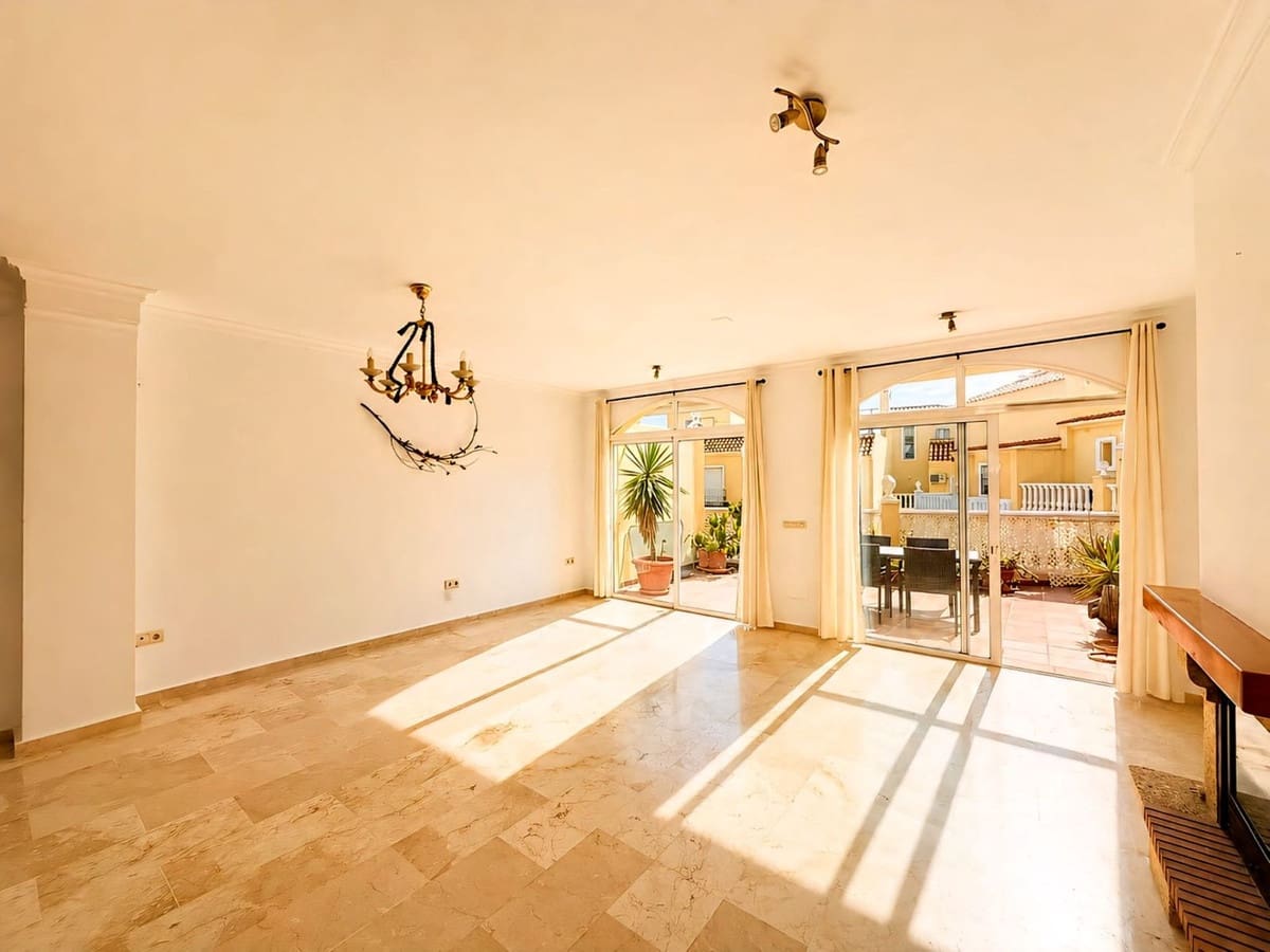 3 camera da letto Casa in vendita in Estepona con piscina garage - 499.000 € (Rif: 9821264)