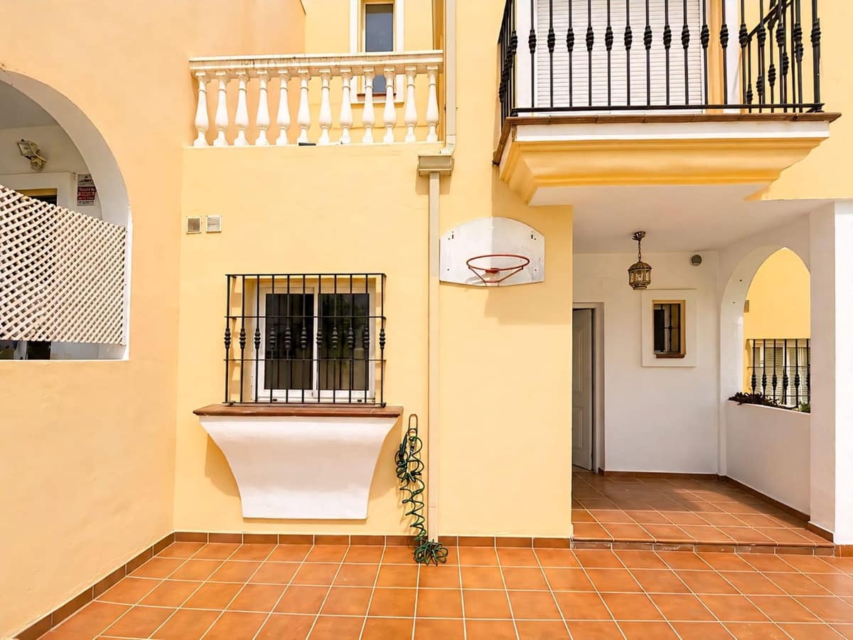 3 camera da letto Casa in vendita in Estepona con piscina garage - 499.000 € (Rif: 9821264)