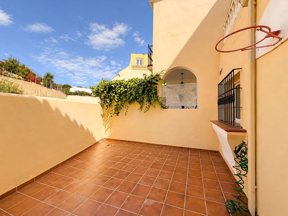 3 camera da letto Casa in vendita in Estepona con piscina garage - 499.000 € (Rif: 9821264)