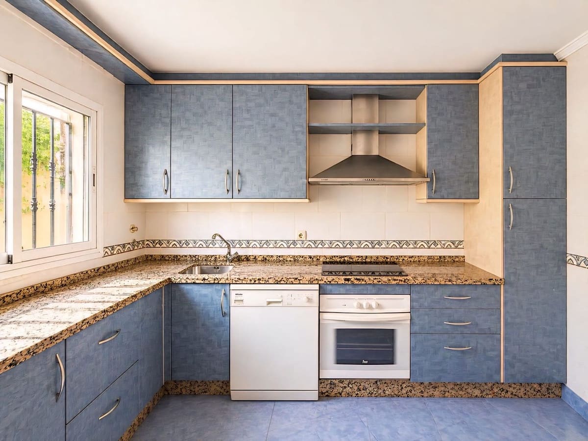 3 camera da letto Casa in vendita in Estepona con piscina garage - 499.000 € (Rif: 9821264)