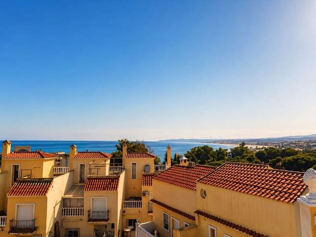 3 chambre Maison de Ville à vendre à Seghers, Estepona avec piscine garage - 499 000 € (Ref: 9821264)