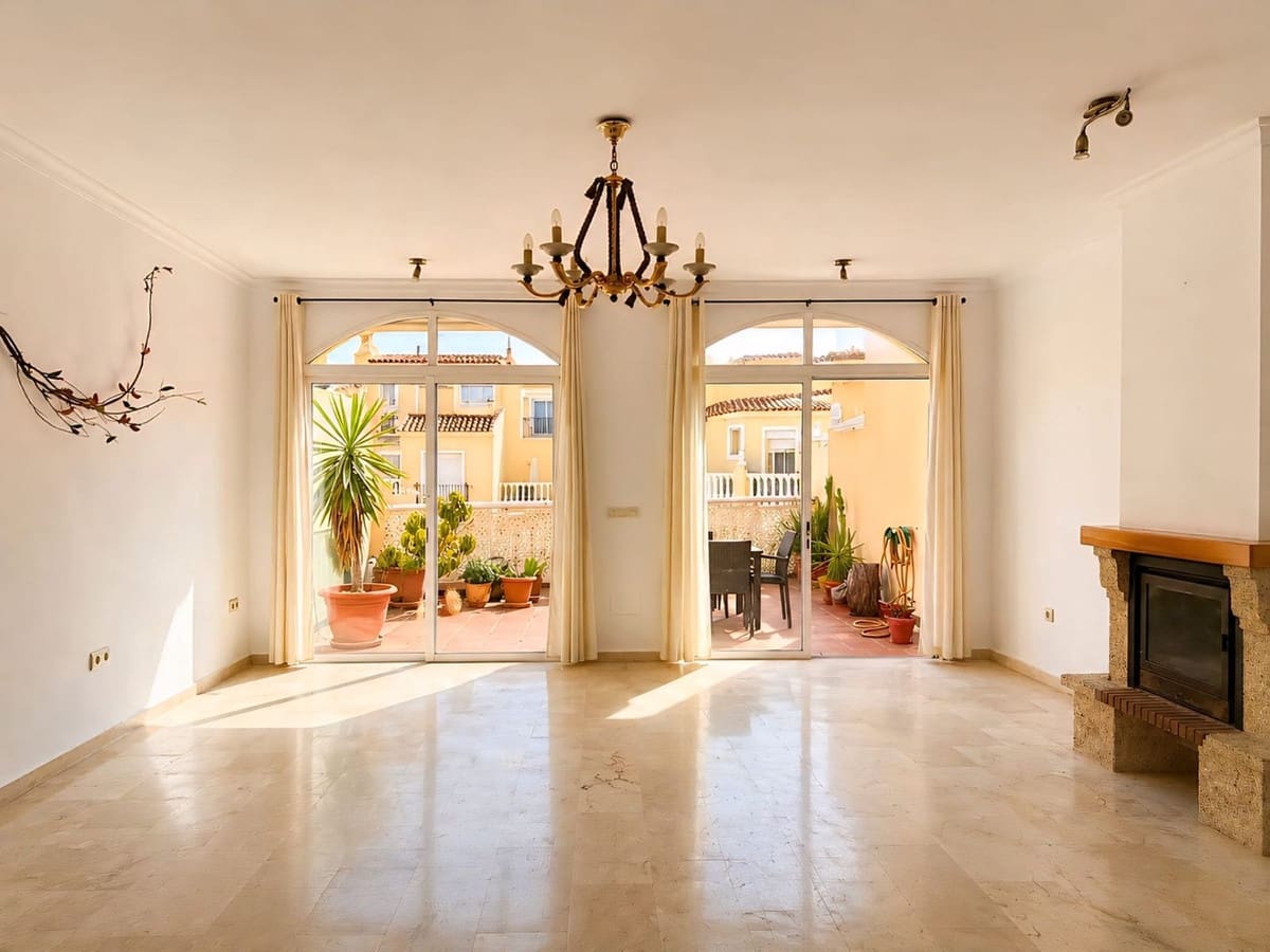 3 camera da letto Casa in vendita in Estepona con piscina garage - 499.000 € (Rif: 9821264)
