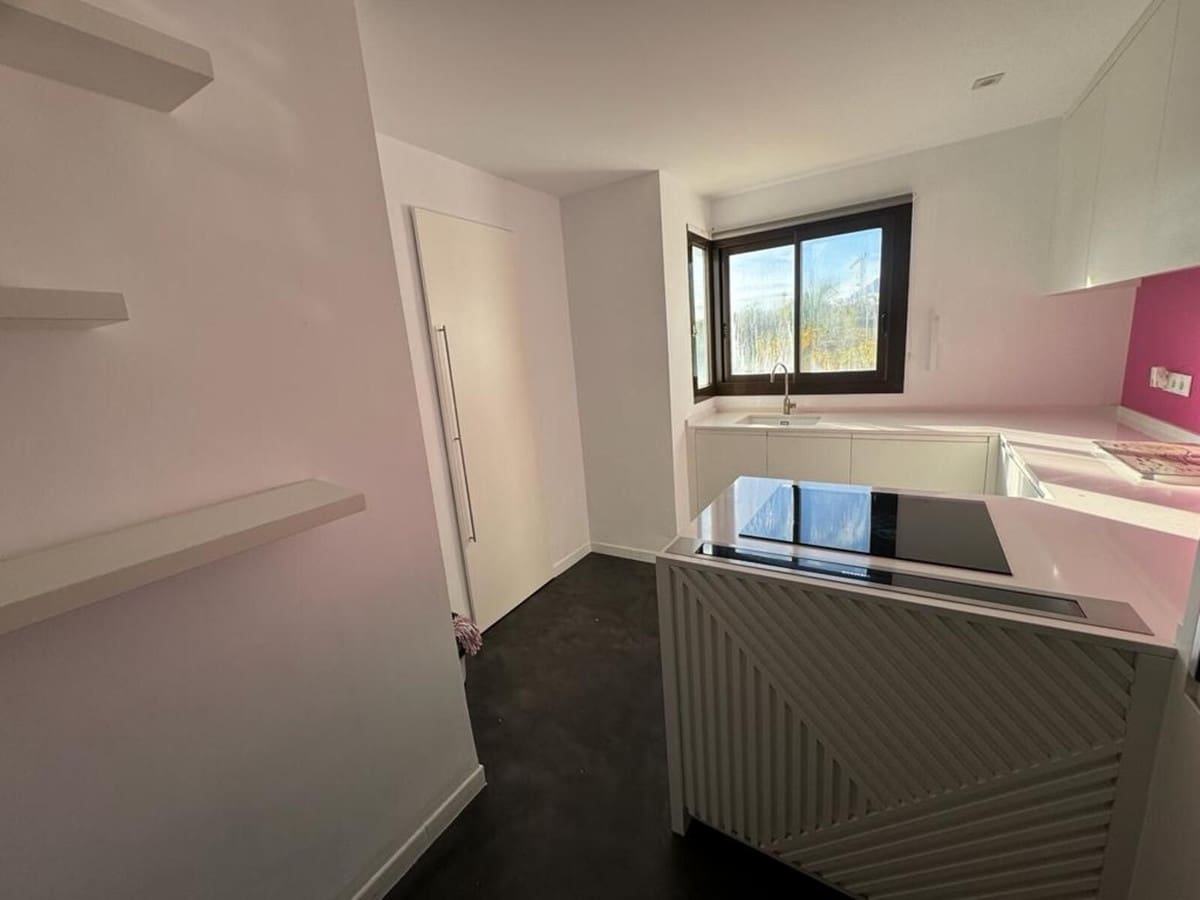 3 soverom Penthouse til salgs i Estepona med svømmebasseng garasje - € 485 000 (Ref: 9821265)