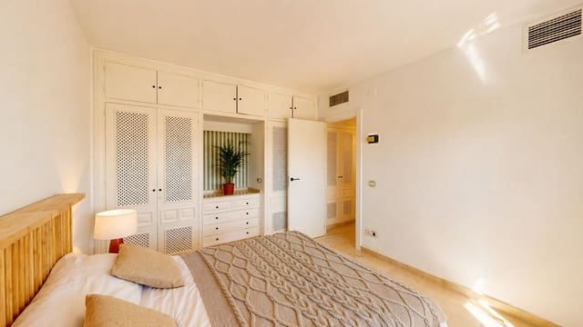 2 bedroom Apartment for sale in Atalaya-Isdabe, Estepona with pool - € 350,000 (Ref: 9821266)