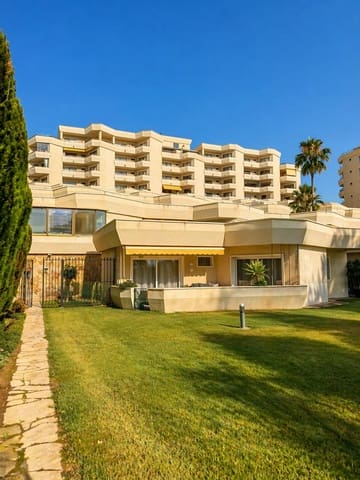 2 bedroom Apartment for sale in Atalaya-Isdabe, Estepona with pool - € 350,000 (Ref: 9821266)