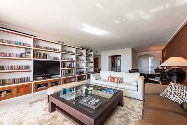 2 sypialnia Apartament na sprzedaż w Bel-Air, Estepona z basenem garażem - 490 000 € (Ref: 9823480)