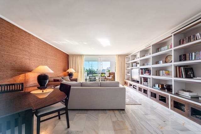 2 sypialnia Apartament na sprzedaż w Bel-Air, Estepona z basenem garażem - 490 000 € (Ref: 9823480)