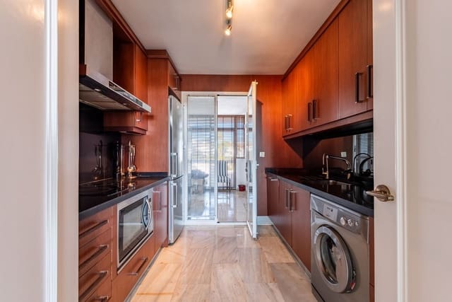 2 sypialnia Apartament na sprzedaż w Bel-Air, Estepona z basenem garażem - 490 000 € (Ref: 9823480)