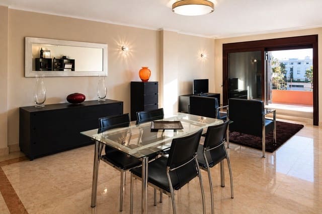 2 bedroom Apartment for sale in Estepona with pool garage - € 365,000 (Ref: 9823481)