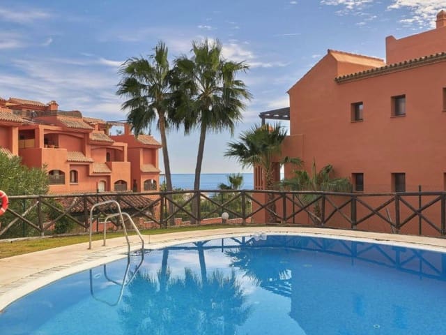 2 bedroom Apartment for sale in Estepona with pool garage - € 365,000 (Ref: 9823481)