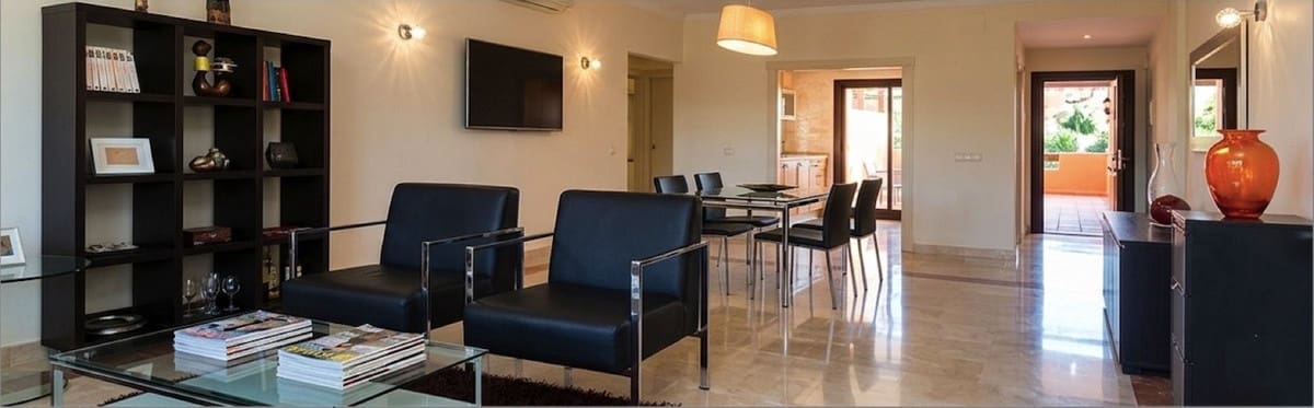 2 bedroom Apartment for sale in Estepona with pool garage - € 365,000 (Ref: 9823481)