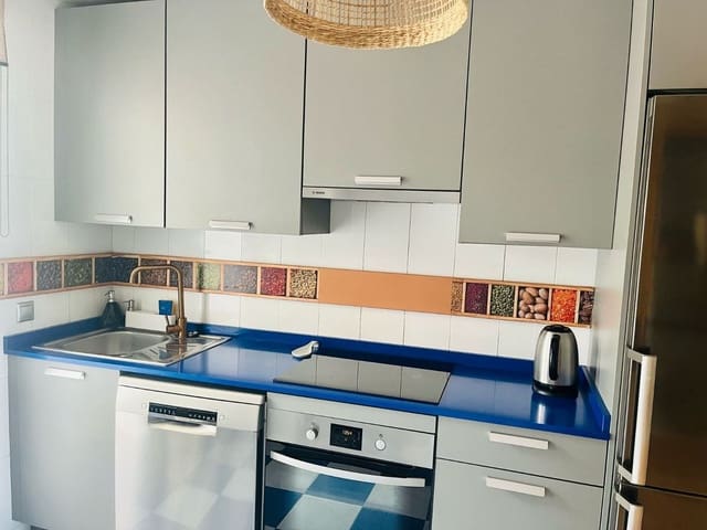 2 chambre Appartement à vendre à Selwo, Estepona avec piscine garage - 349 000 € (Ref: 9823482)