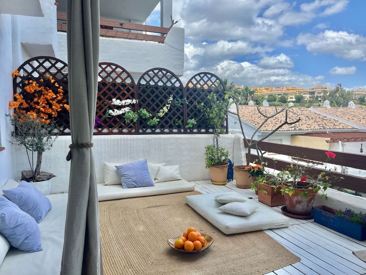 2 bedroom Apartment for sale in New Golden Mile with pool garage - € 349,000 (Ref: 9823482)