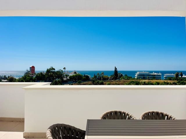 3 soverom Penthouse til salgs i Estepona med svømmebasseng garasje - € 675 000 (Ref: 9825625)