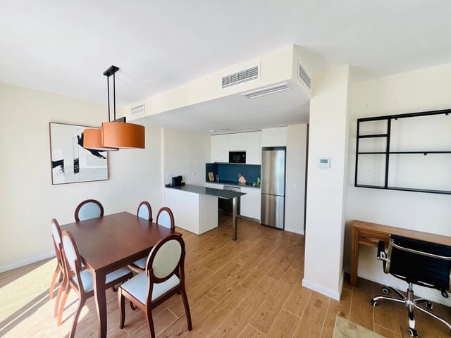 3 soverom Penthouse til salgs i Estepona med svømmebasseng garasje - € 675 000 (Ref: 9825625)