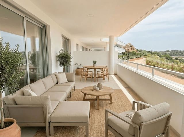 3 Zimmer Apartment zu verkaufen in Cancelada, Estepona mit Pool Garage - 485.000 € (Ref: 9825630)