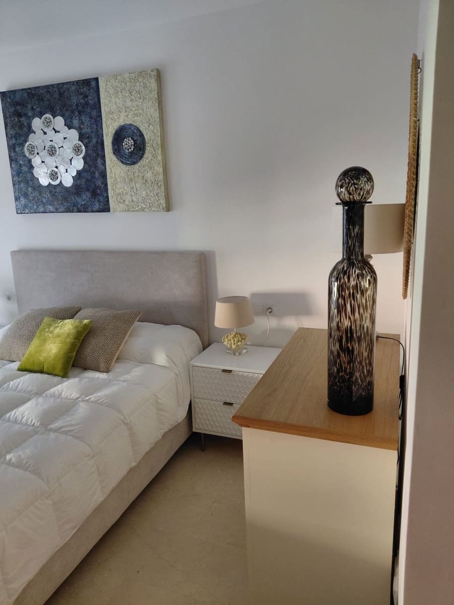 2 sypialnia Apartament na sprzedaż w Estepona z basenem garażem - 412 000 € (Ref: 9826700)