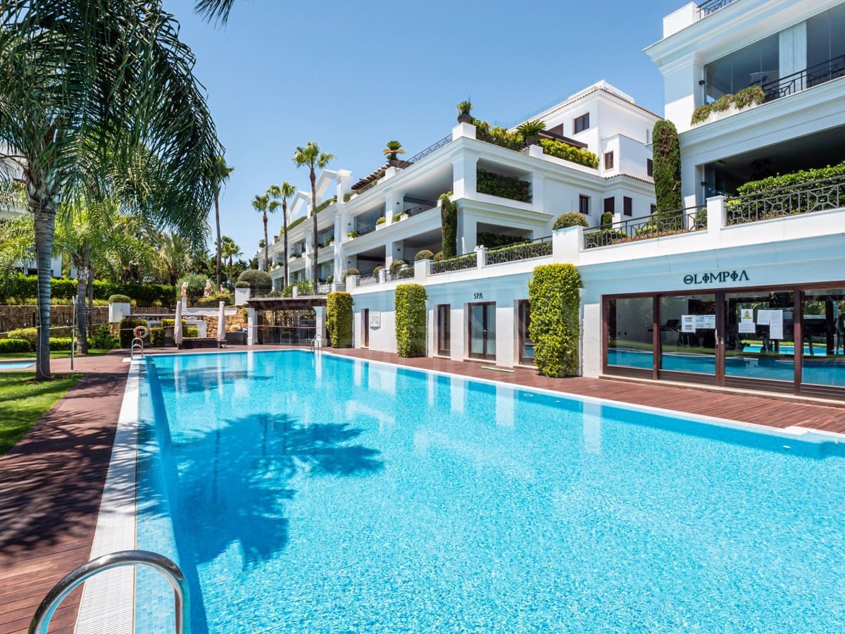 2 camera da letto Appartamento in vendita in Estepona con piscina - 1.150.000 € (Rif: 9826704)