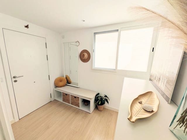 3 soverom Penthouse til salgs i Estepona med svømmebasseng garasje - € 729 000 (Ref: 9826705)