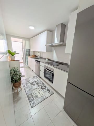 3 soverom Penthouse til salgs i Estepona med svømmebasseng garasje - € 729 000 (Ref: 9826705)