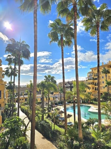 2 soverom Leilighet til salgs i San Pedro de Alcantara, Marbella med svømmebasseng garasje - € 485 000 (Ref: 9827614)