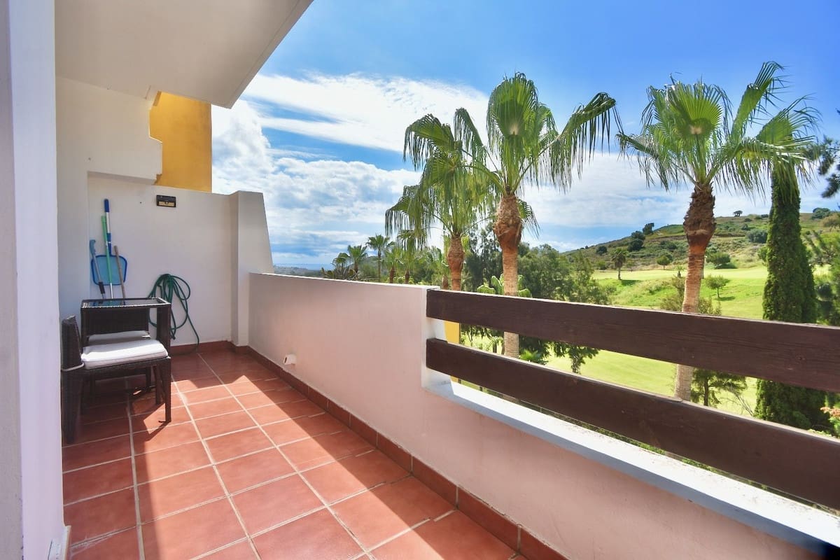 2 bedroom Apartment for sale in La Cala de Mijas with pool garage - € 285,000 (Ref: 9831924)