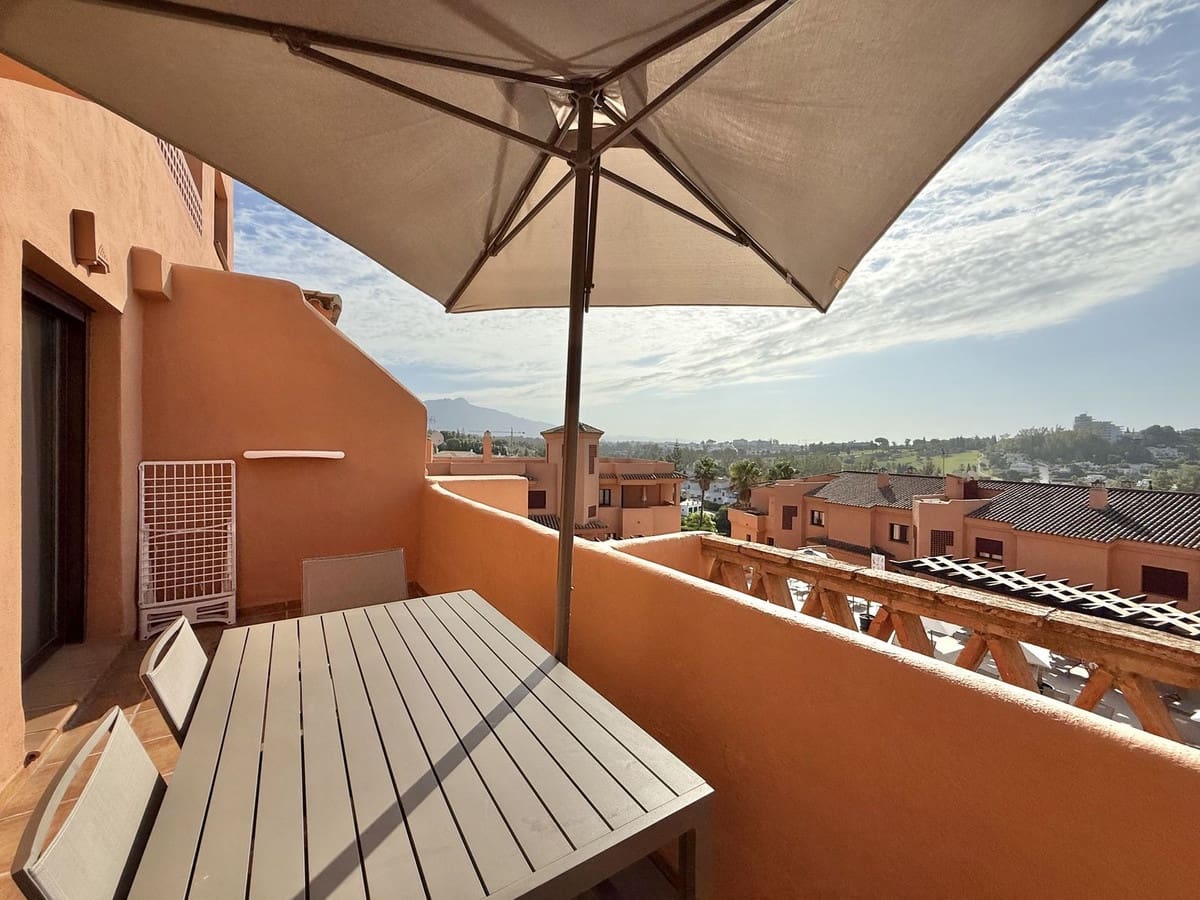 2 Zimmer Apartment zu verkaufen in Benahavis mit Pool Garage - 357.000 € (Ref: 9832079)