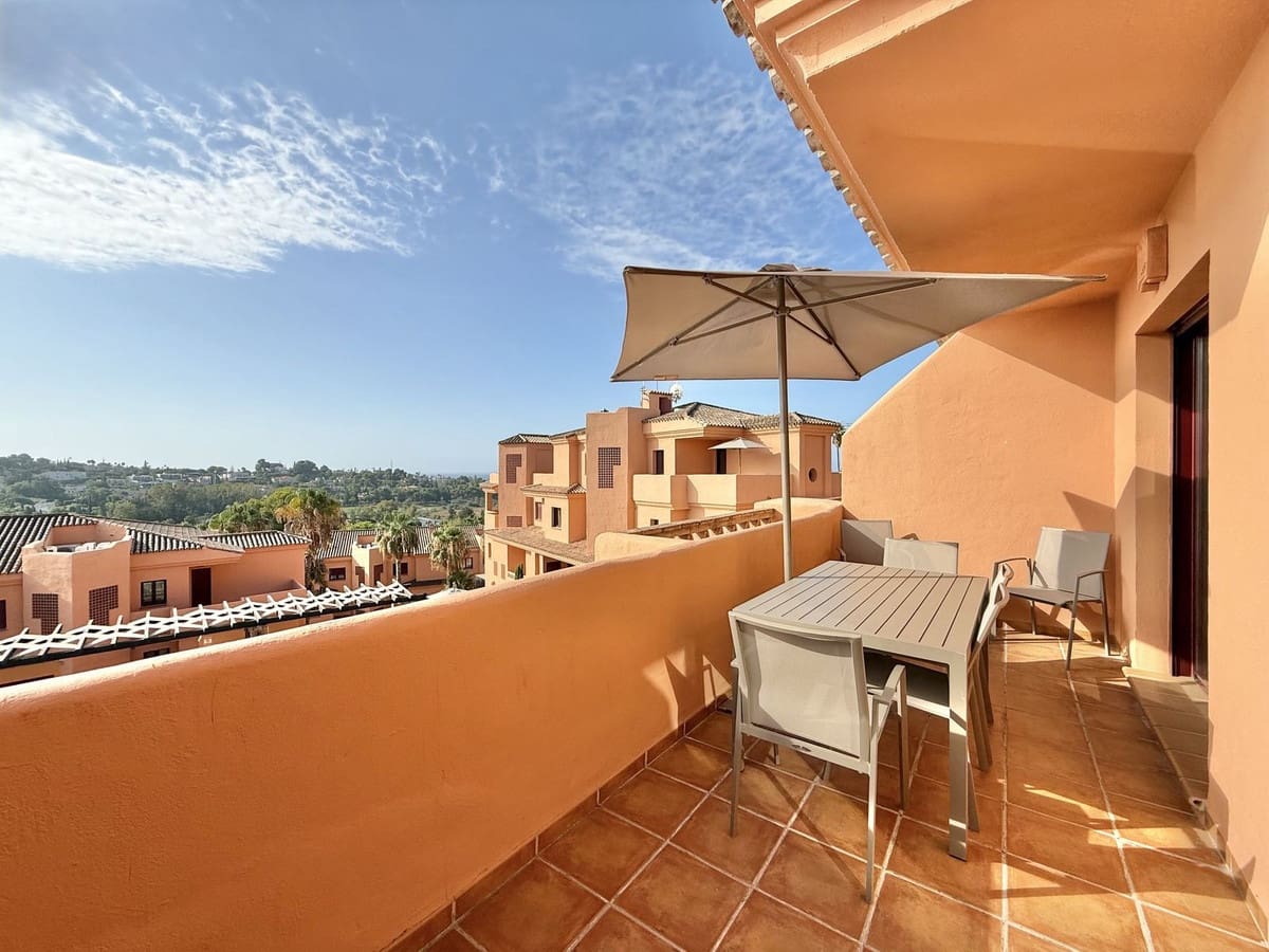 2 Zimmer Apartment zu verkaufen in Benahavis mit Pool Garage - 357.000 € (Ref: 9832079)