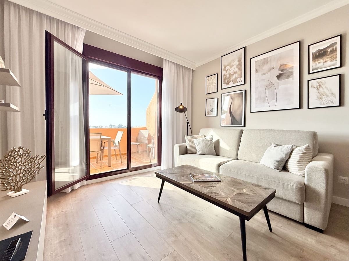 2 Zimmer Apartment zu verkaufen in Benahavis mit Pool Garage - 357.000 € (Ref: 9832079)