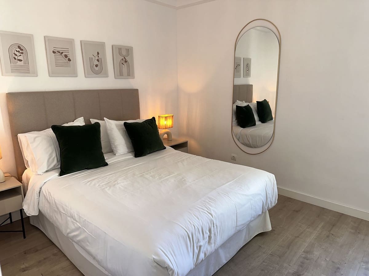 2 bedroom Apartment for sale in Mijas Costa with pool - € 345,000 (Ref: 9832080)