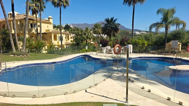 3 soveværelse Lejlighed til salg i Casares med swimmingpool garage - € 450.000 (Ref: 9834011)