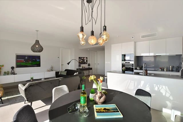 3 soveværelse Lejlighed til salg i Fuengirola med swimmingpool - € 695.000 (Ref: 9834132)