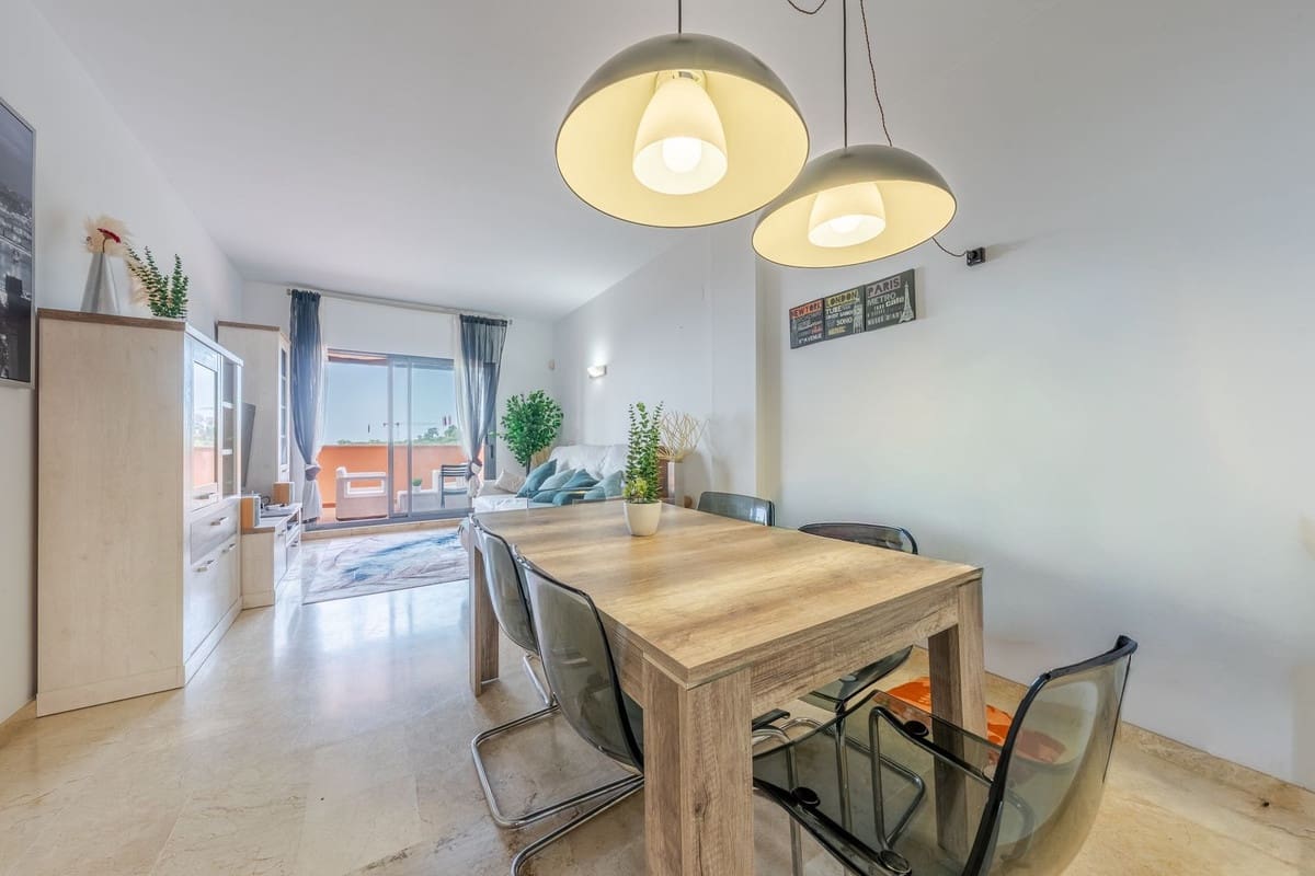 2 soveværelse Penthouse til salg i Manilva med swimmingpool garage - € 295.000 (Ref: 9841345)