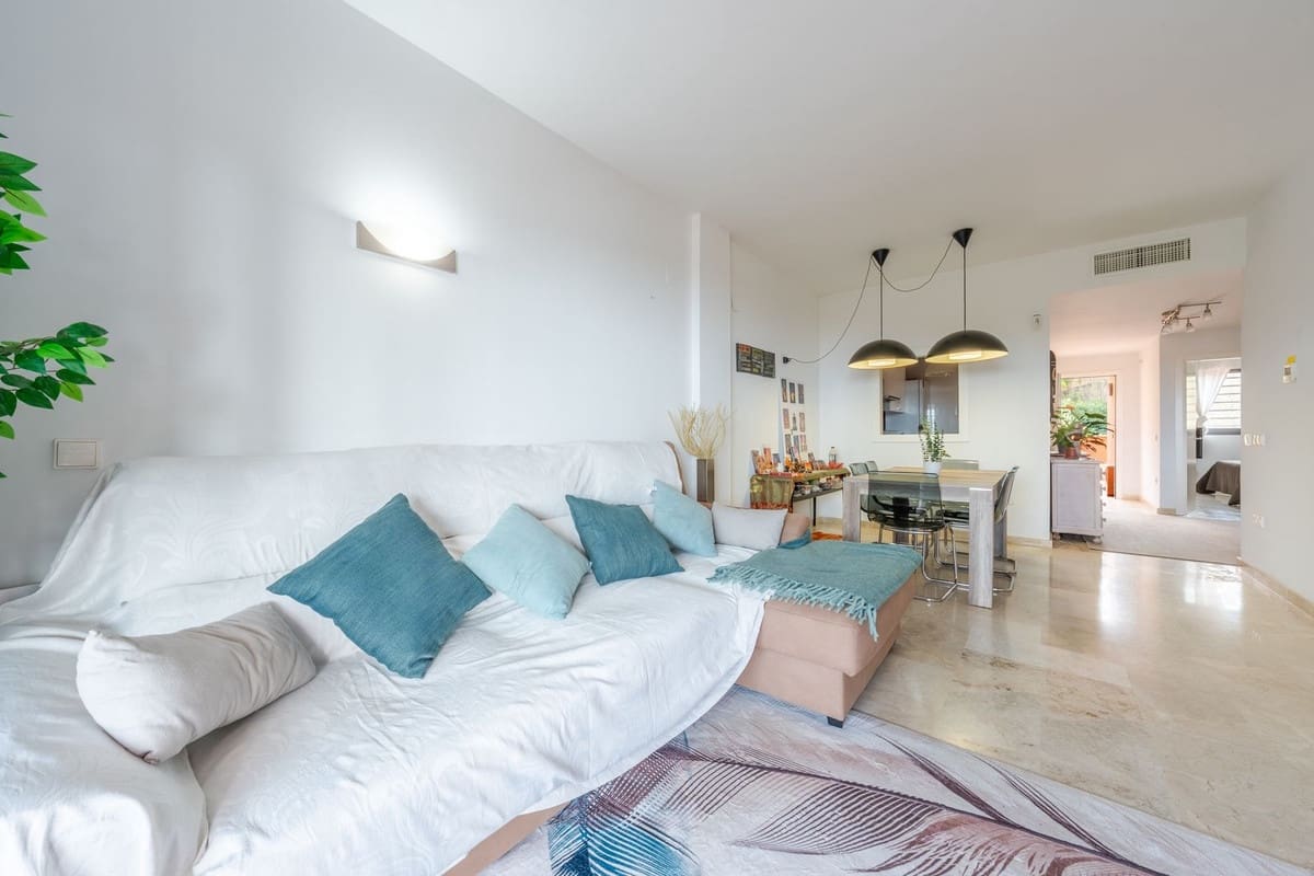2 soveværelse Penthouse til salg i Manilva med swimmingpool garage - € 295.000 (Ref: 9841345)
