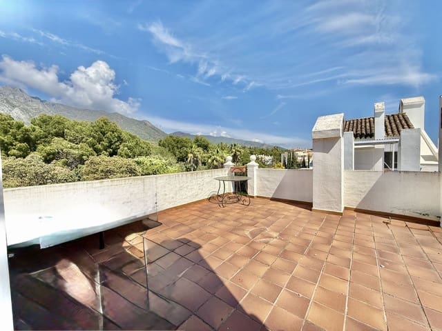 2 Zimmer Apartment zu verkaufen in Marbella mit Pool Garage - 465.000 € (Ref: 9844328)