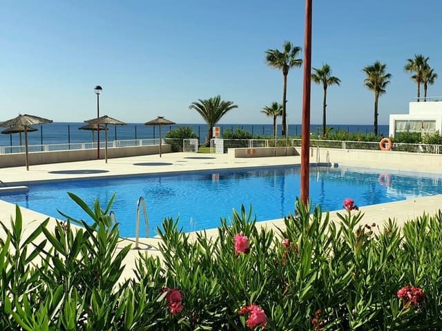 2 bedroom Townhouse for sale in Bahia de Casares, Casares with pool garage - € 730,000 (Ref: 9844529)
