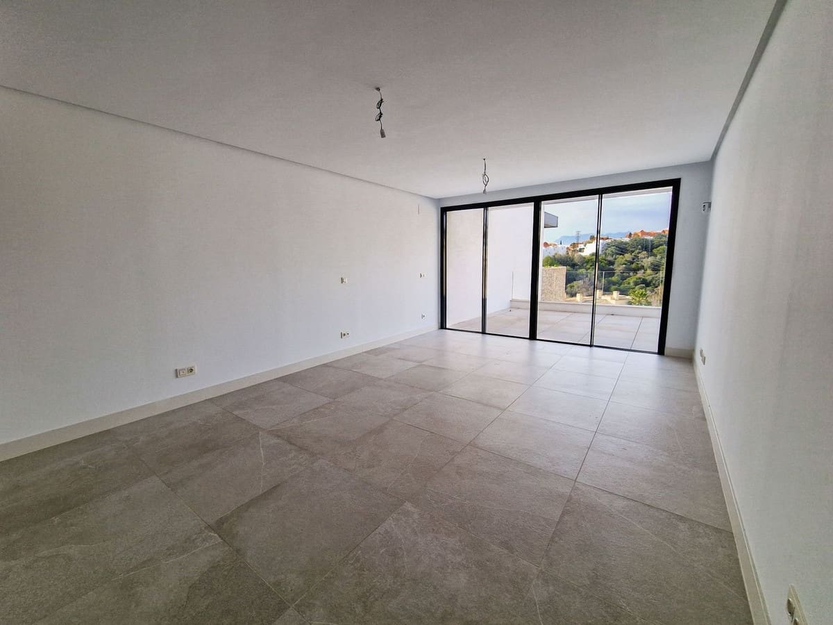 2 Zimmer Apartment zu verkaufen in Artola mit Pool Garage - 690.000 € (Ref: 9844530)