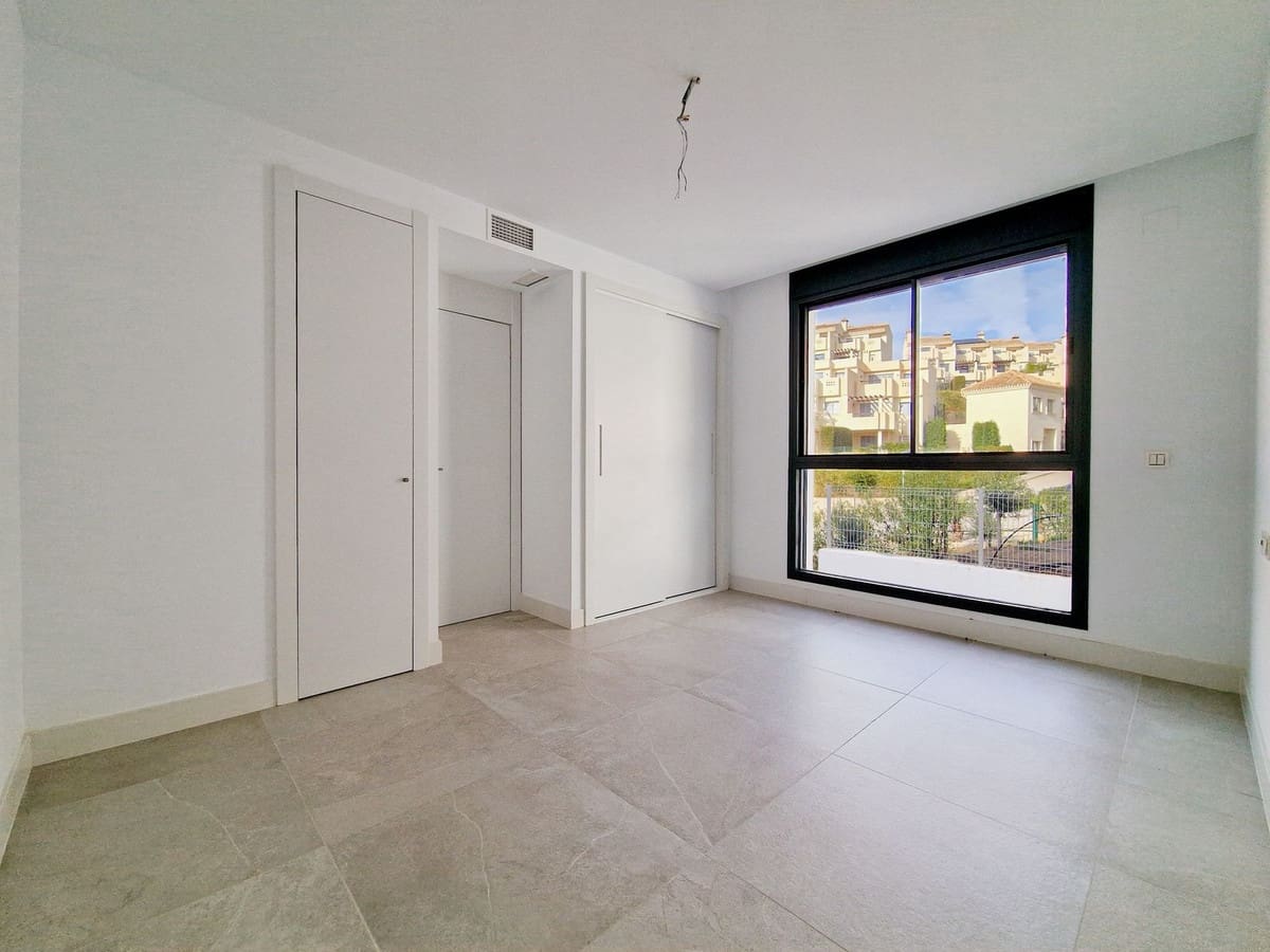 2 Zimmer Apartment zu verkaufen in Artola mit Pool Garage - 690.000 € (Ref: 9844530)