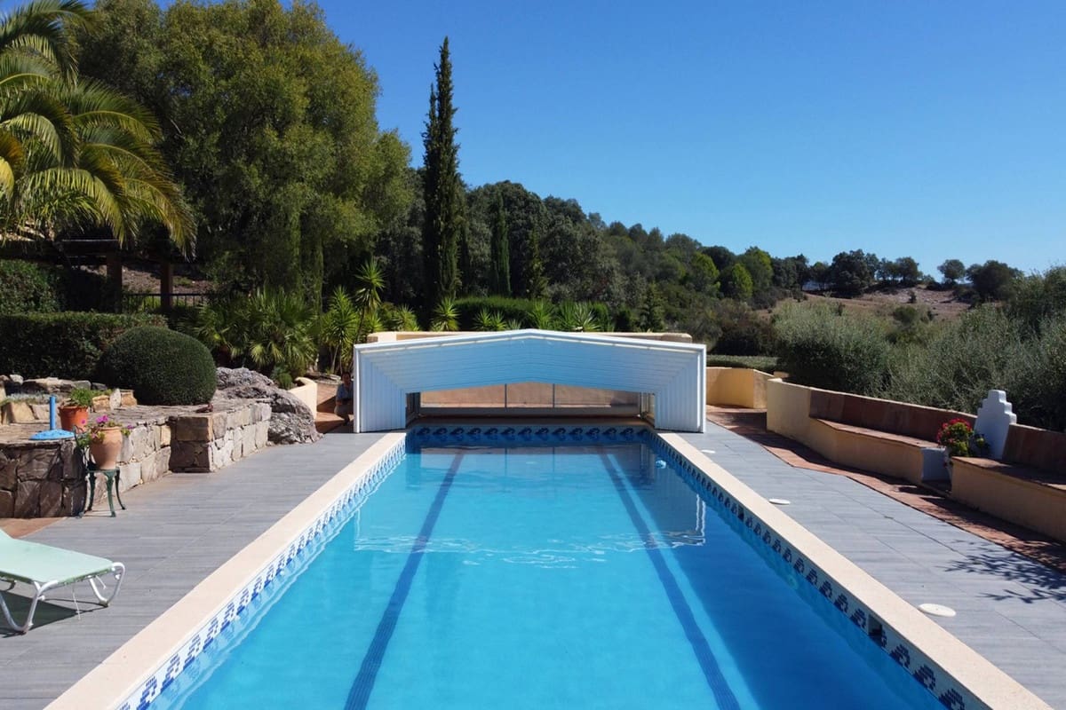 9 bedroom Finca/Country House for sale in Gaucin with pool - € 1,550,000 (Ref: 9847427)