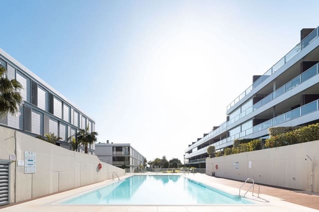 3 soveværelse Lejlighed til salg i Punta de la Chullera, Manilva med swimmingpool garage - € 359.000 (Ref: 9847778)