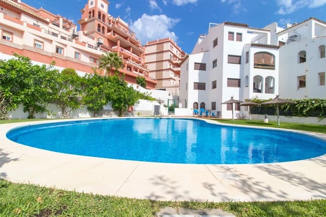 2 soveværelse Penthouse til salg i La Duquesa / Puerto de la Duquesa, Manilva med swimmingpool - € 280.000 (Ref: 9847782)