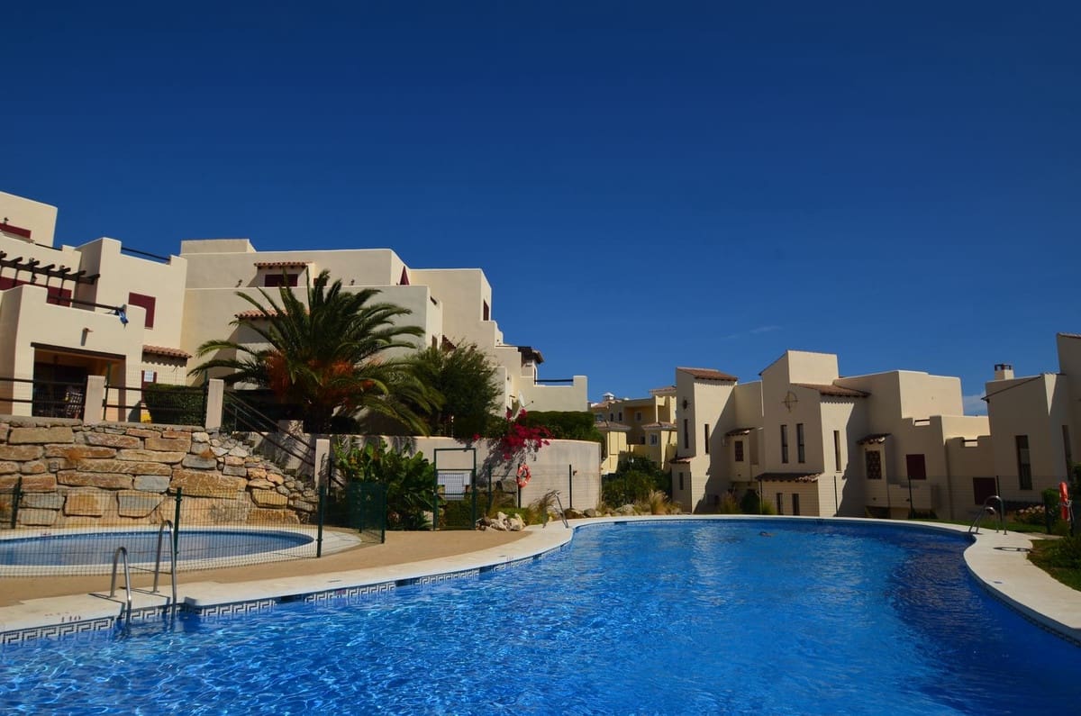 2 bedroom Apartment for sale in Bahia de Casares with pool - € 360,000 (Ref: 9848268)