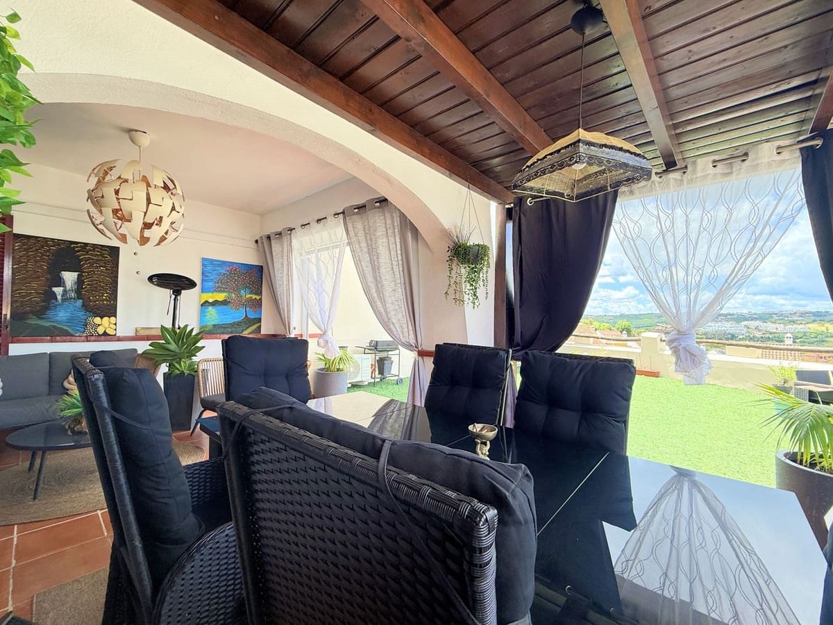 2 bedroom Apartment for sale in Bahia de Casares with pool - € 360,000 (Ref: 9848268)