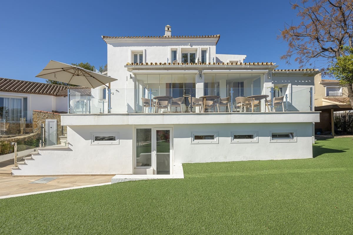 6 quarto Moradia para venda em La Duquesa / Puerto de la Duquesa com piscina garagem - 2 800 000 € (Ref: 9849968)