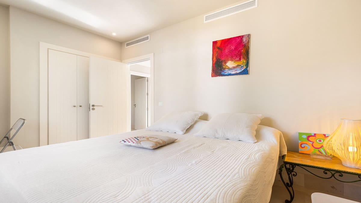 3 soverom Penthouse til salgs i Casares med svømmebasseng garasje - € 650 000 (Ref: 9849971)